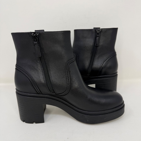 New Cole Haan Paz Pull On Booties In Black Leather Sz 8 - Picture 10 of 13